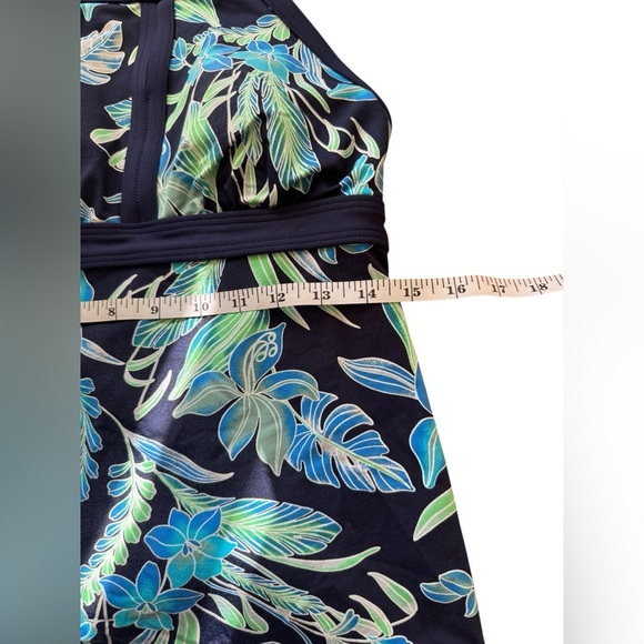 Lands End Womens Keyhole High Neck Tankini Top Deep Sea swimsuit pool beach 4P - Picture 2 of 9